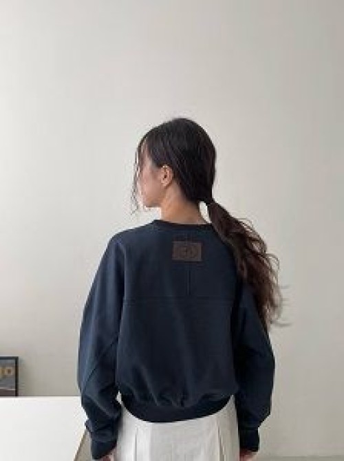 Sweat Shirt